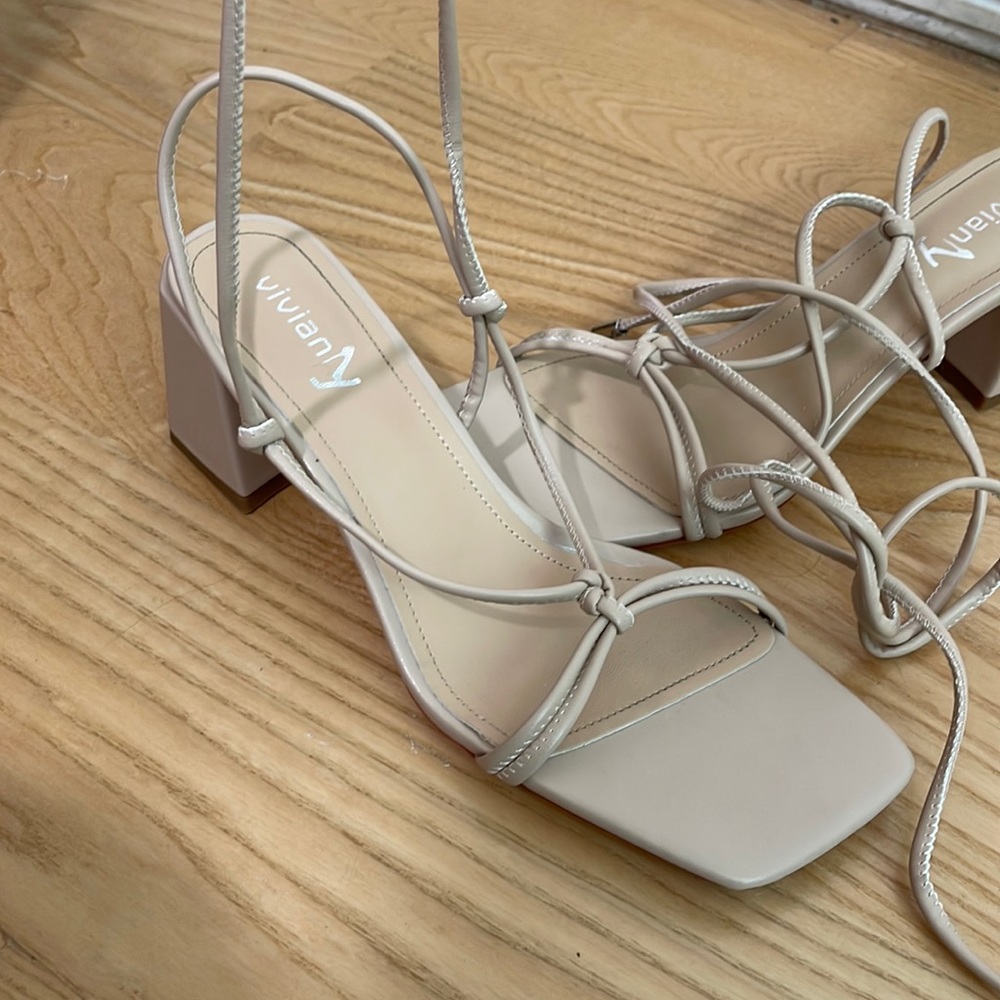 Viviana sandals size 9 - wraps around the ankle and ties